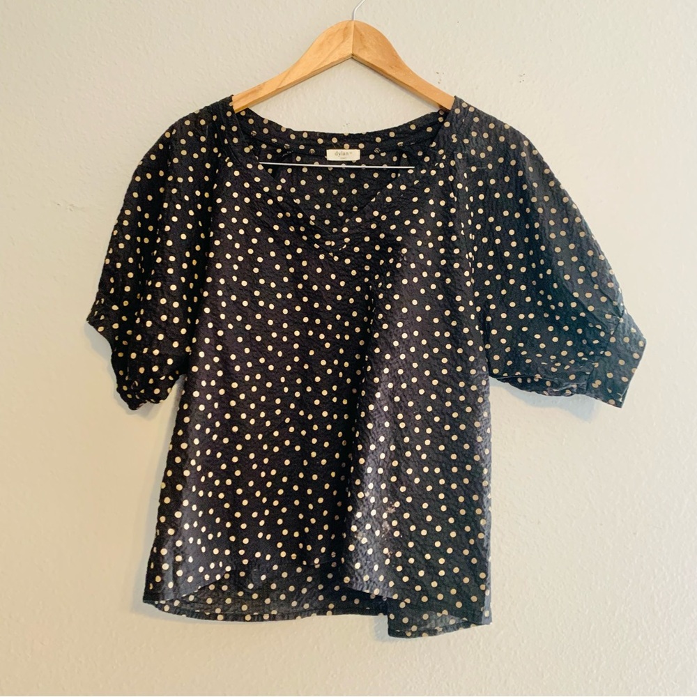Dylan Women’s Black & Tan Polk-dot Short SleeveTop. Size S
SKU 301